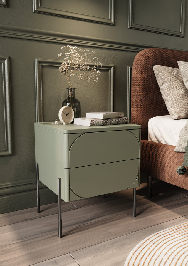 Noptiera Sonia Beige cu Picioare Metalice Negre