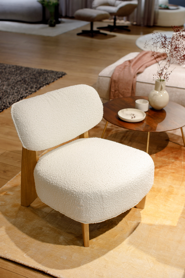 Fotoliu JUNNE privire de sus, material personalizat si cadru de lemn