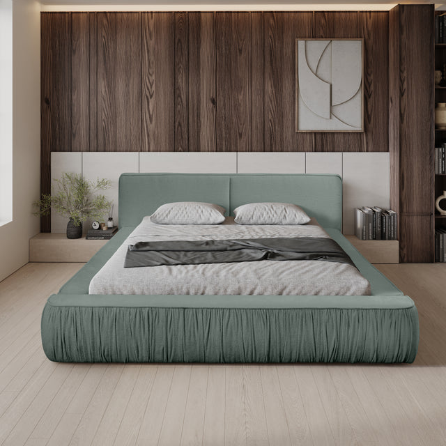 Pat NOMI green ntr-un dormitor amenajat modern cu lemn