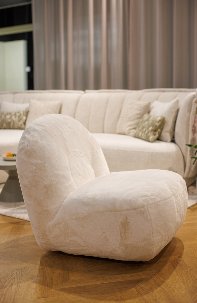 Fotoliu DUTTON, perspectiva lateral in ambient minimalist