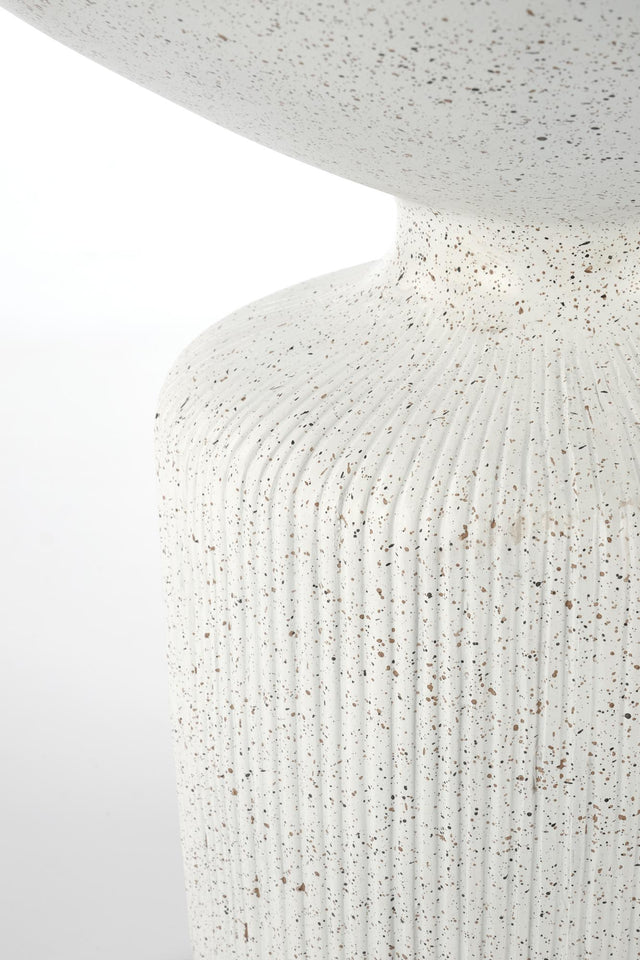 Masuta cafe ISIS din compozit alb pentru un living elegant